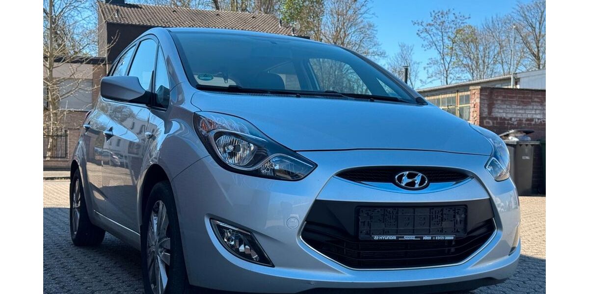 Hyundai ix20 89.309 km 9.950 &euro; Düren 52349