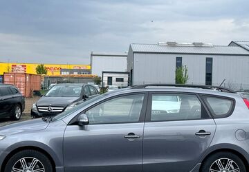 Hyundai i30 61.000 km 4.650 &euro; Düren 52351