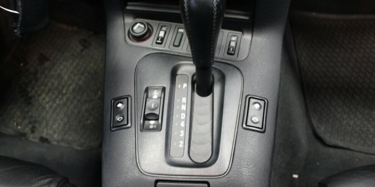 BMW 320 320i Aut. - TÜV 02/28 - 3-Türig - SHZ - Klima 123.084 km 9.980 &euro; Euskirchen 53881