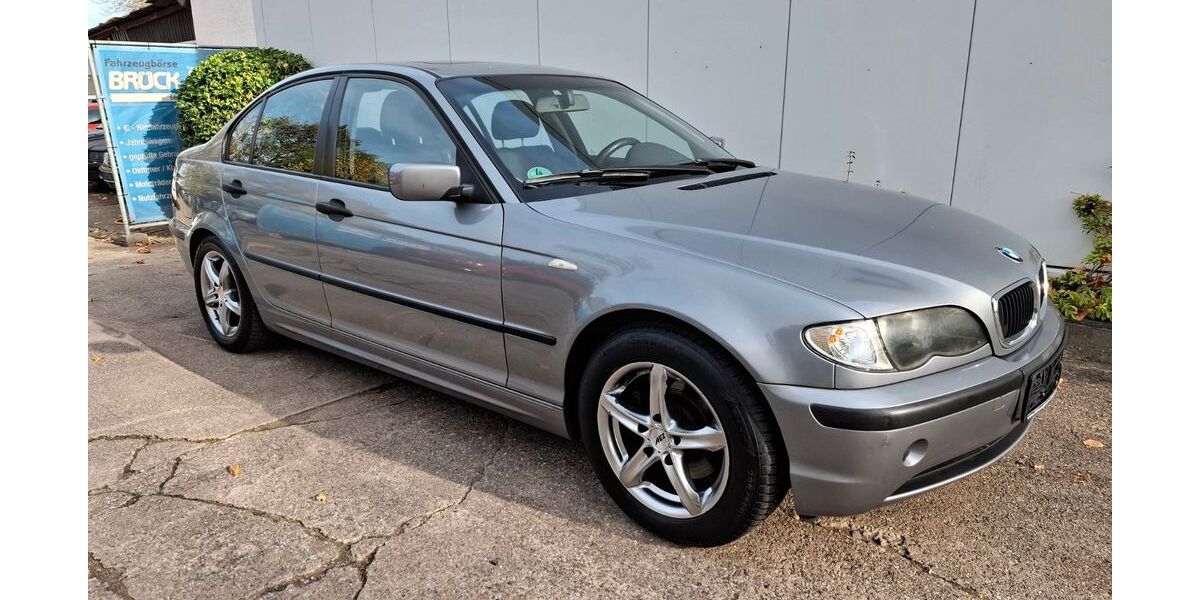 BMW 320 335.917 km 2.295 &euro; Köln 51107