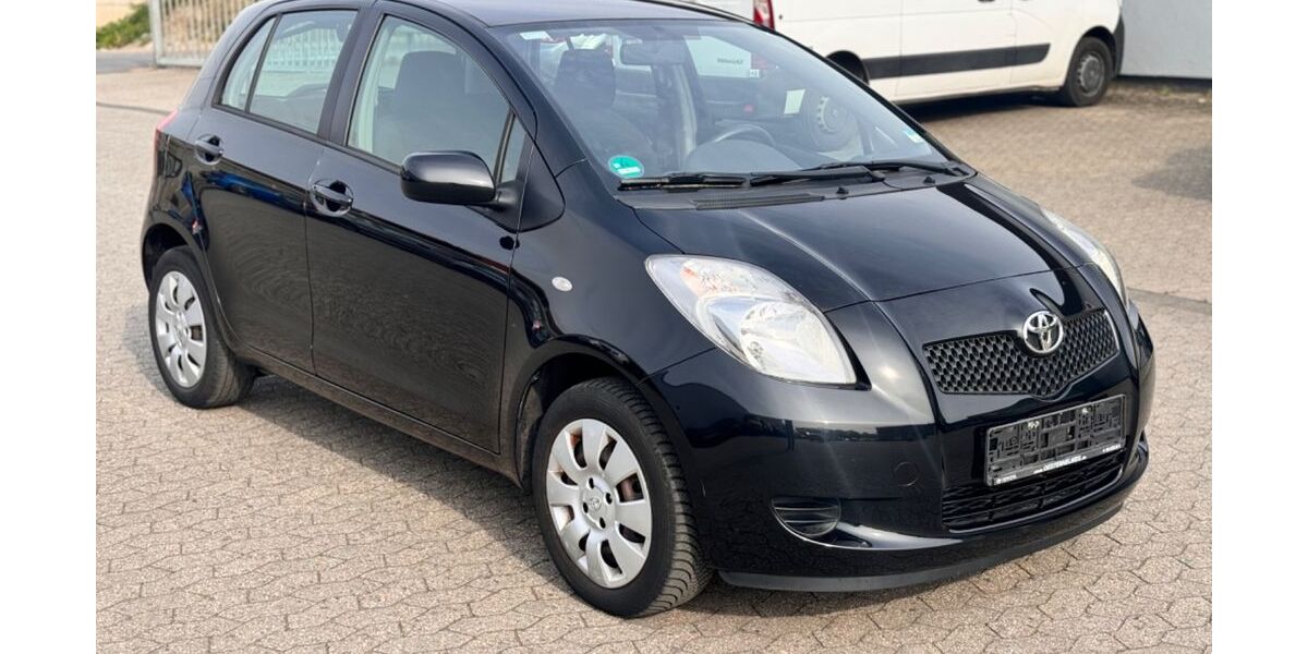 Toyota Yaris 65.750 km 5.450 &euro; Bornheim 53332