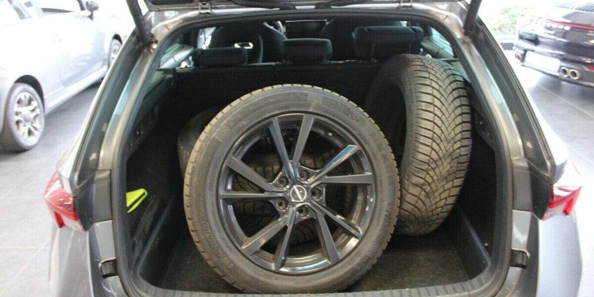 Skoda Octavia 2.0 TDI DSG 4x4 Sportline 144.744 km 17.980 &euro; Euskirchen 53881