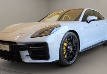 Porsche Panamera 1.681 km 159.800 &euro; Köln 50823
