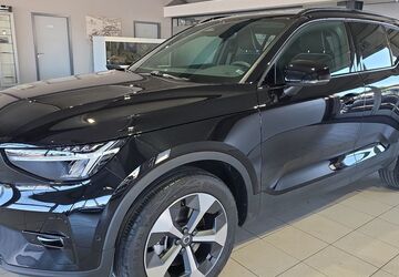 Volvo XC40 13.785 km 38.850 &euro; Bergheim 50126