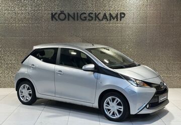 Toyota Aygo (X) 111.840 km 6.490 &euro; Jülich 52428