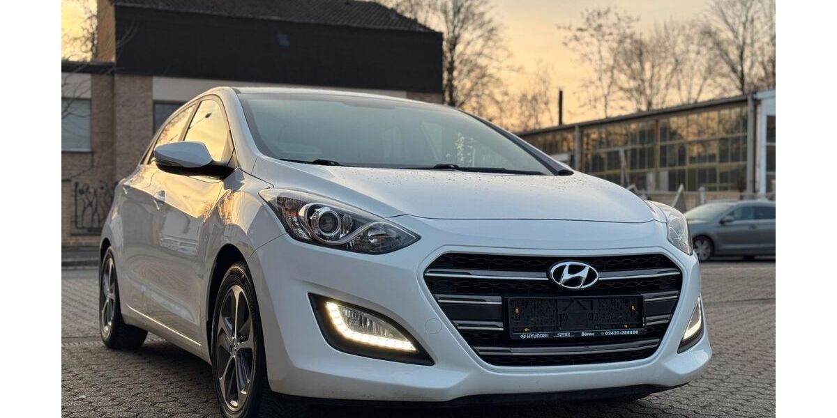 Hyundai i30 88.633 km 8.450 &euro; Düren 52349