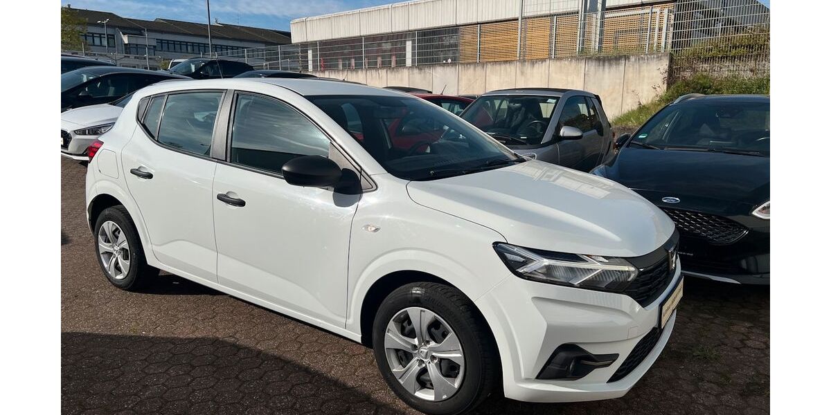 Dacia Sandero 35.398 km 9.990 &euro; Euskirchen 53879