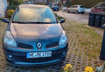 Renault Clio 132.512 km 1.999 &euro; Grevenbroich 41515