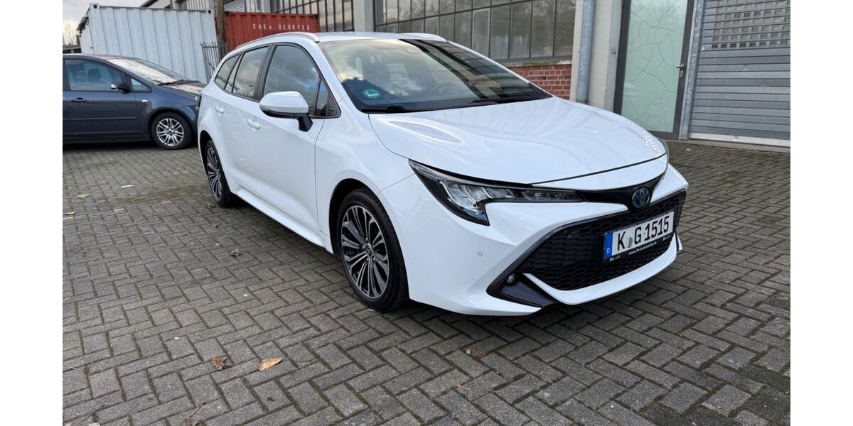 Toyota Corolla 94.500 km 17.999 &euro; Köln 51103