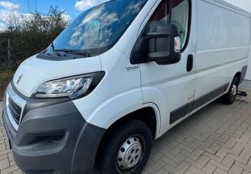 Peugeot Boxer 149.900 km 7.850 &euro; Bornheim 53332