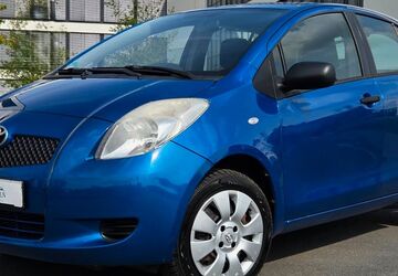 Toyota Yaris 145.000 km 2.899 &euro; Köln (Ostheim) 51107