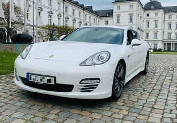 Porsche Panamera 135.000 km 29.999 &euro; Köln 51143