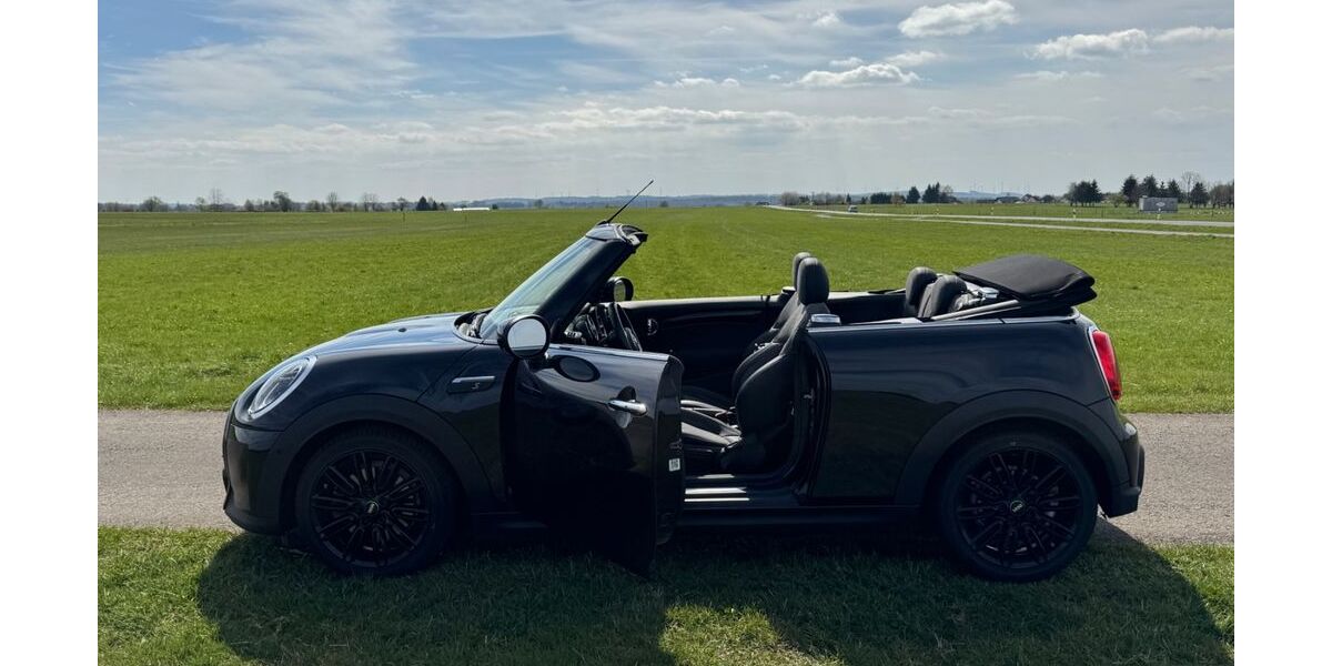 Mini Cooper S Cabrio 91.500 km 21.200 &euro; Köln 50668