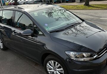 VW Touran 84.000 km 16.400 &euro; Köln 51063