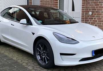 Tesla Model 3 29.500 km 29.000 &euro; Dormagen 41542