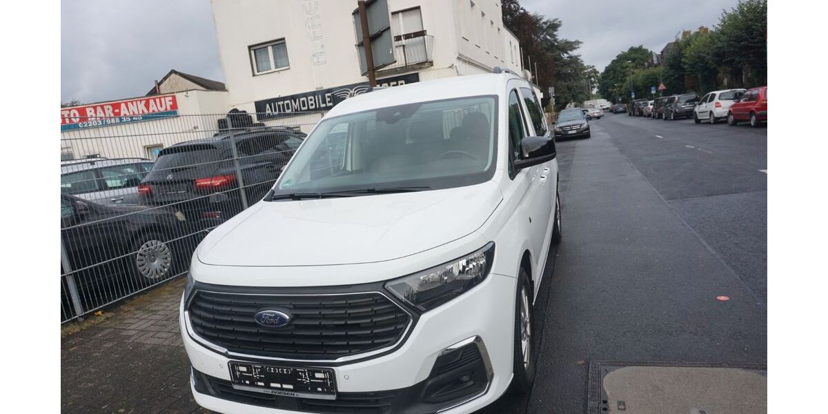 Ford Grand Tourneo 140.000 km 16.999 &euro; Köln 51143