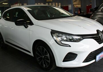 Renault Clio SCe 65 Equilibre 29.040 km 12.480 &euro; Euskirchen 53881