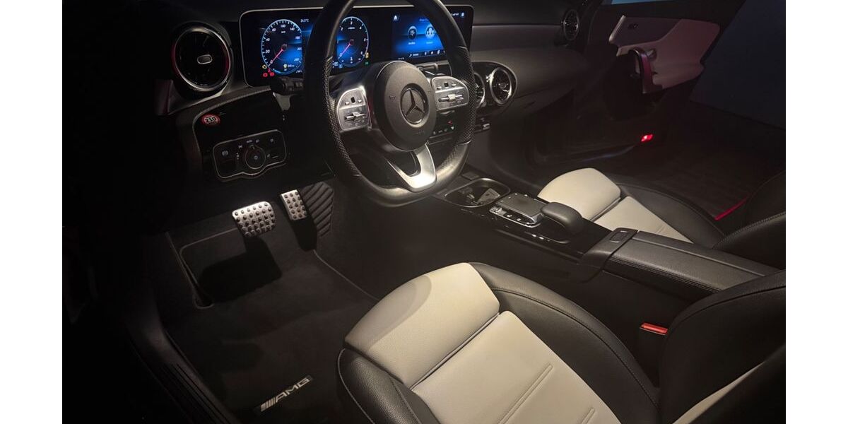 Mercedes-Benz A 180 130.000 km 20.500 &euro; Düren 52351