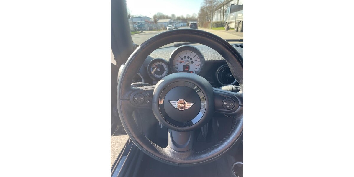 Mini 98.000 km 12.500 &euro; Bedburg 50181