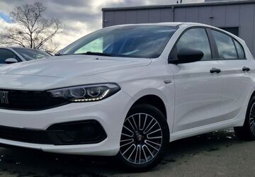 Fiat Tipo 45.000 km 21.680 &euro; Düren 52351