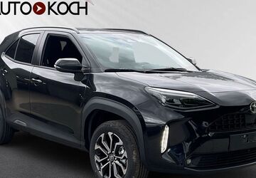 Toyota Yaris Cross 1.500 km 26.333 &euro; Düren 52351