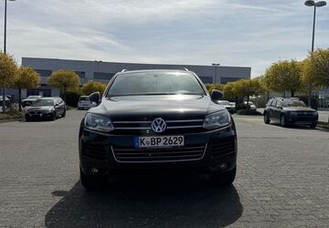 VW Touareg 165.000 km 17.777 &euro; Köln 51105