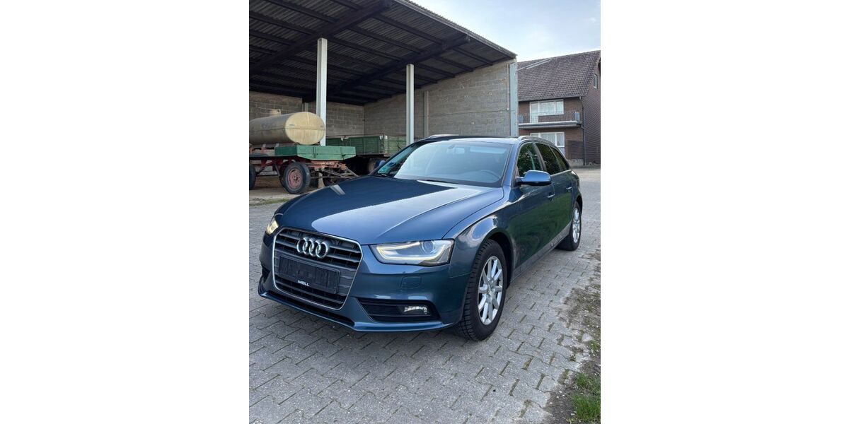 Audi A4 245.000 km 8.400 &euro; Vettweiß 52391