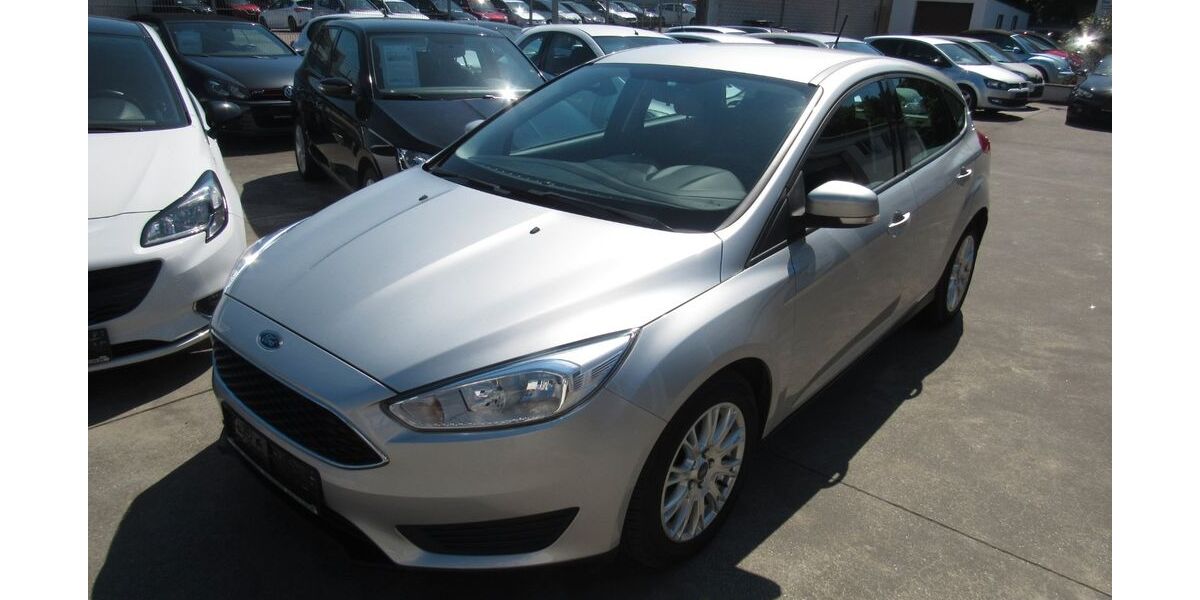 Ford Focus 45.000 km 10.990 &euro; Leverkusen 51371