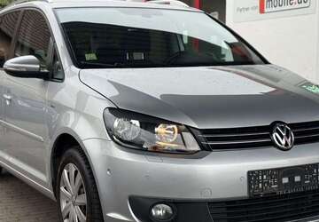 VW Touran 192.000 km 9.499 &euro; Euskirchen 53879