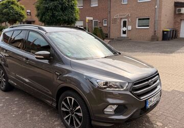 Ford Kuga 95.000 km 12.499 &euro; Bergheim 50126