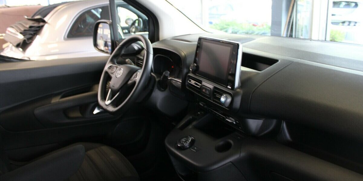 Opel Combo Life 1.5 Automatik 44.760 km 17.480 &euro; Euskirchen 53881