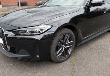 BMW i4 23.000 km 38.600 &euro; Erftstadt 50374