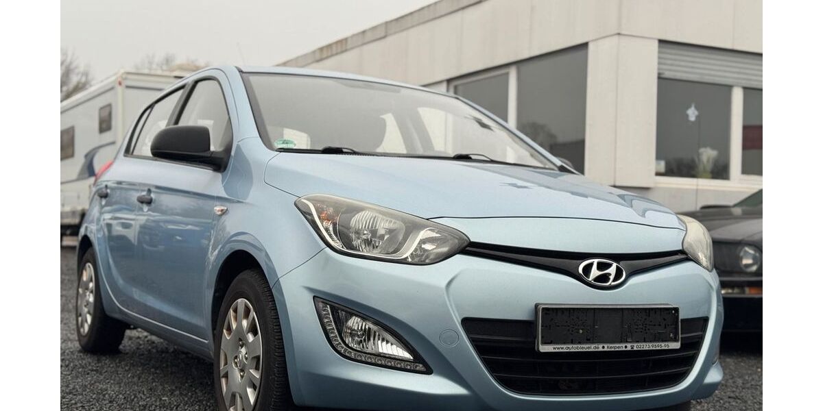 Hyundai i20 104.589 km 3.950 &euro; Düren 52349