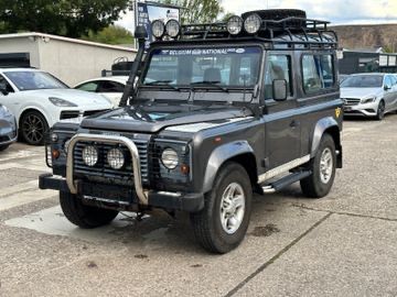 Land Rover Defender 95.500 km 24.990 &euro; Köln 51105