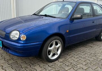 Toyota Corolla 182.000 km 3.500 &euro; Bornheim 53332