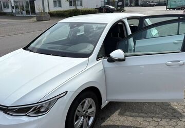 VW Golf 62.500 km 22.999 &euro; Düren 52351
