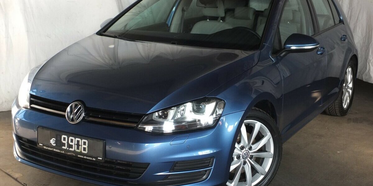 VW Golf VII COMFORTLINE PANORAMADACH KLIMAAUTOMATIK 1 150.000 km 9.888 &euro; Köln 50858