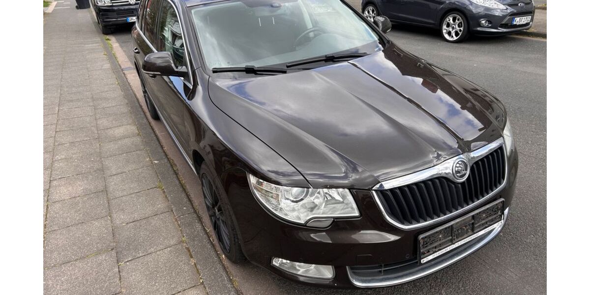 Skoda Superb 247.500 km 7.200 &euro; Köln 50769