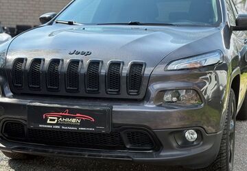 Jeep Cherokee 272.000 km 5.900 &euro; Niederzier-Selhausen 52382