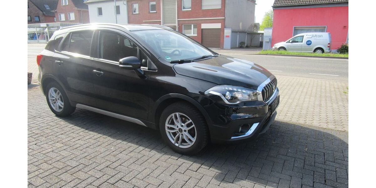 Suzuki SX4 160.000 km 10.900 &euro; BERGHEIM 50126