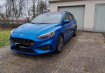 Ford Focus 64.000 km 18.990 &euro; Leverkusen 51377