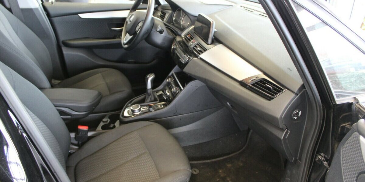 BMW 218 218d Gran Tourer Advantage 55.005 km 21.980 &euro; Euskirchen 53881