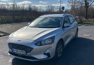 Ford Focus 64.000 km 14.299 &euro; Köln 51143