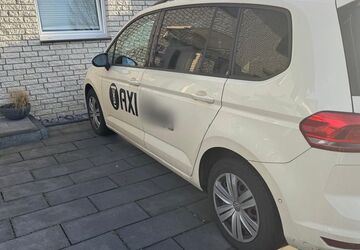 VW Touran 442.405 km 5.400 &euro; Kerpen 50170