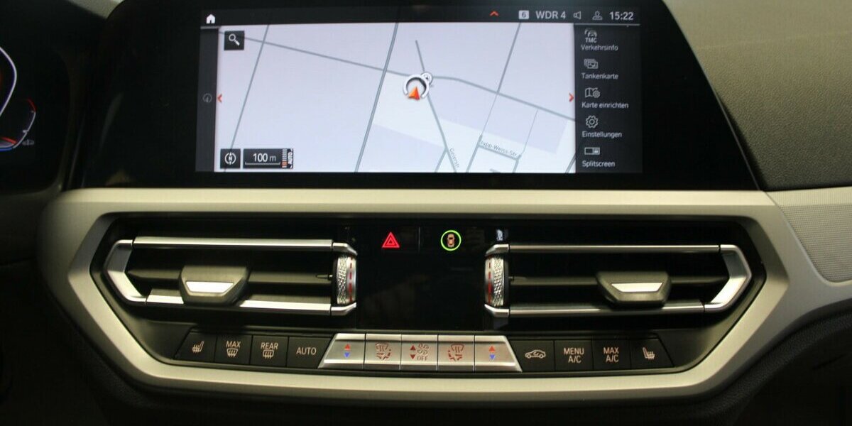 BMW 320 320i Touring Aut. - Leder - LED - Navi - Head 88.320 km 25.980 &euro; Euskirchen 53881