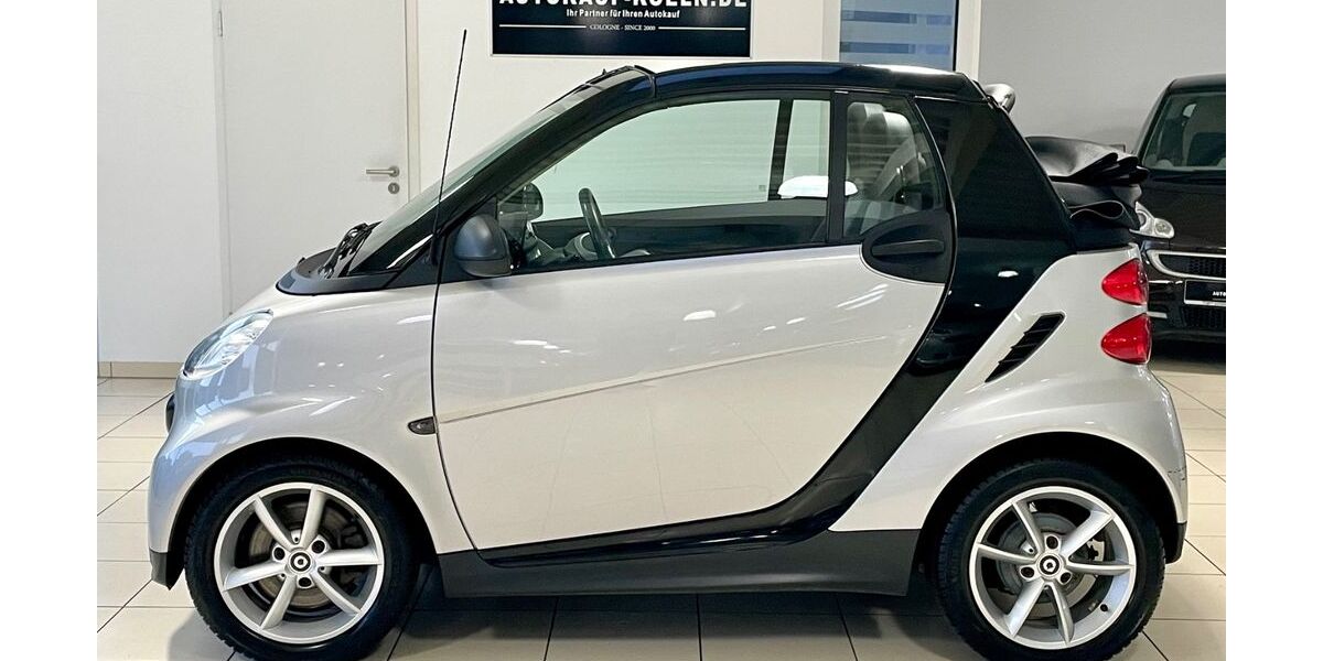 Smart ForTwo 50.685 km 8.590 &euro; Köln 51067