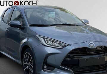Toyota Yaris 2.400 km 25.555 &euro; Düren 52351