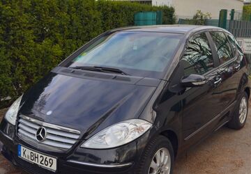 Mercedes-Benz A 150 149.000 km 2.350 &euro; Köln 50858