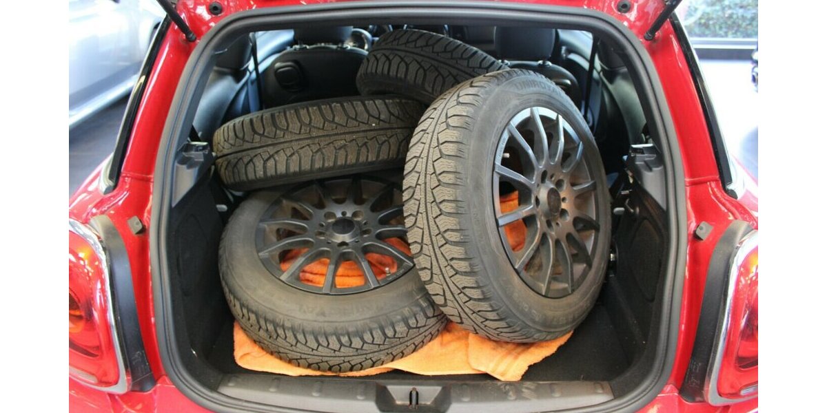 Mini ONE 3-Türig 74.123 km 11.980 &euro; Euskirchen 53881